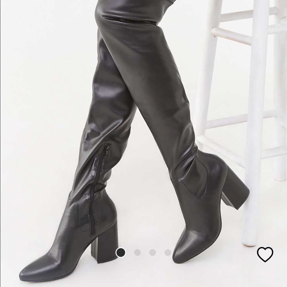 Over the knee boots 👢